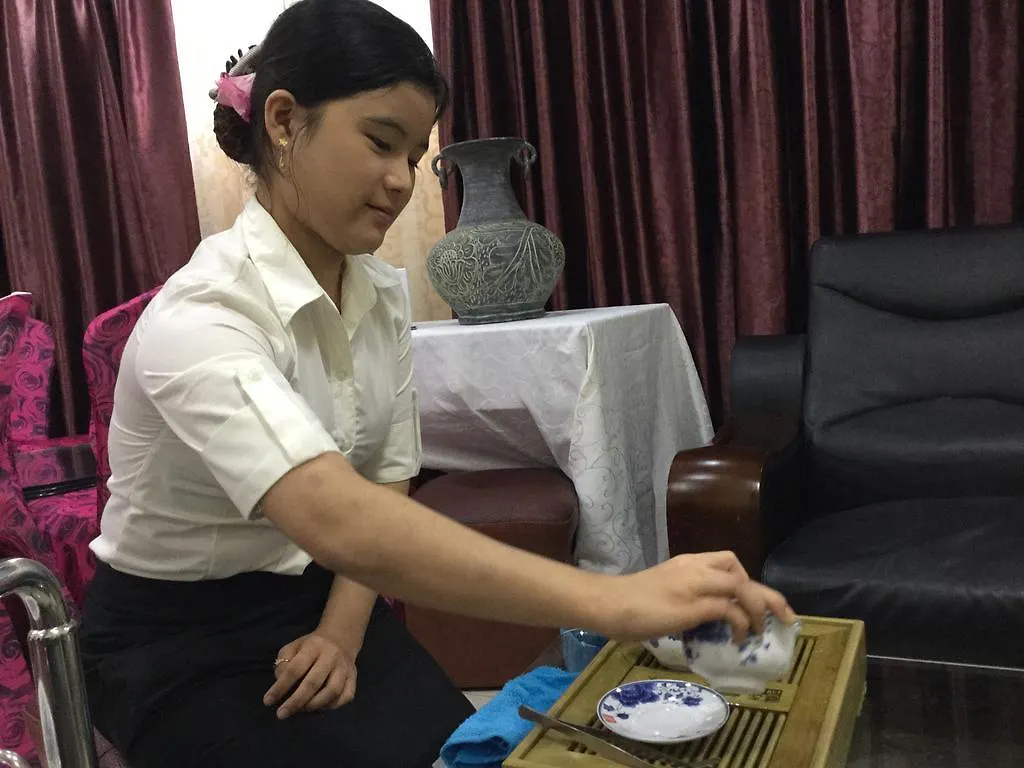 Yangon Good Time Hotel 2*,